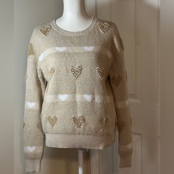 Sew In Love sweater. - Picture 1 of 6